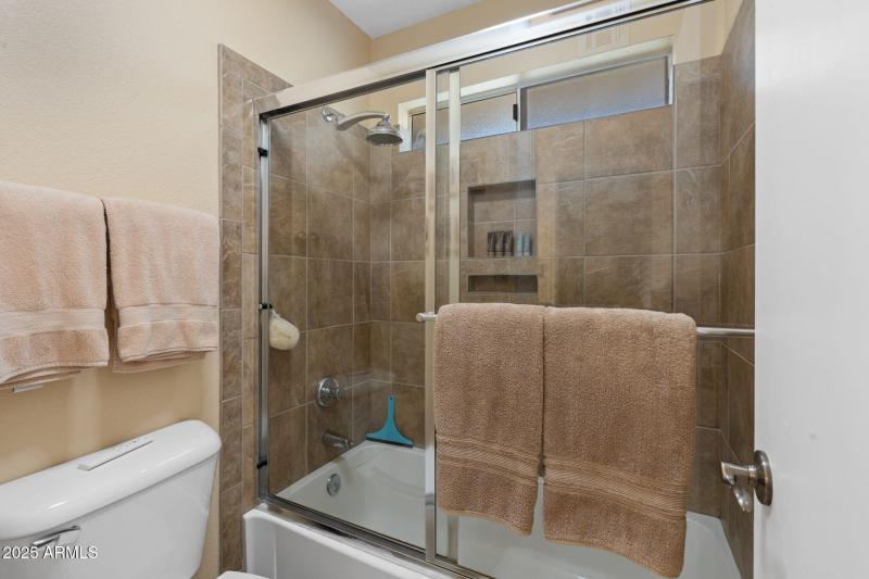 36-web-or-mls-1880-e-morten-ave-221