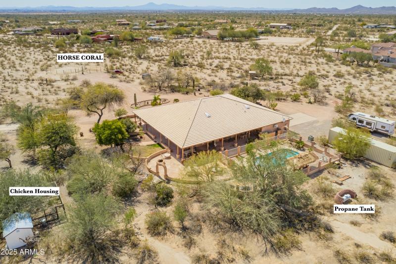 Hazeldine Exterior Amenity Locations