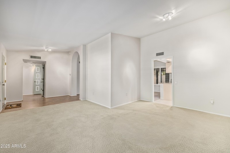 7040026083941f285539c46b8b120b90