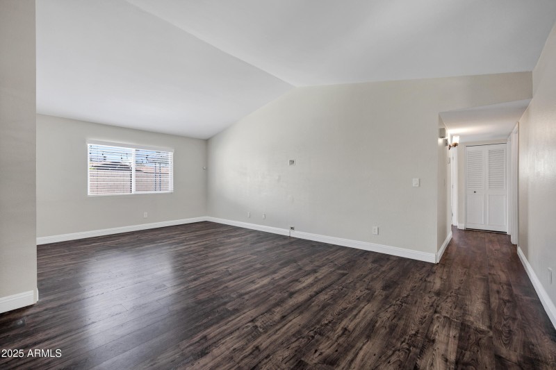 4707 W Annette Cir-7