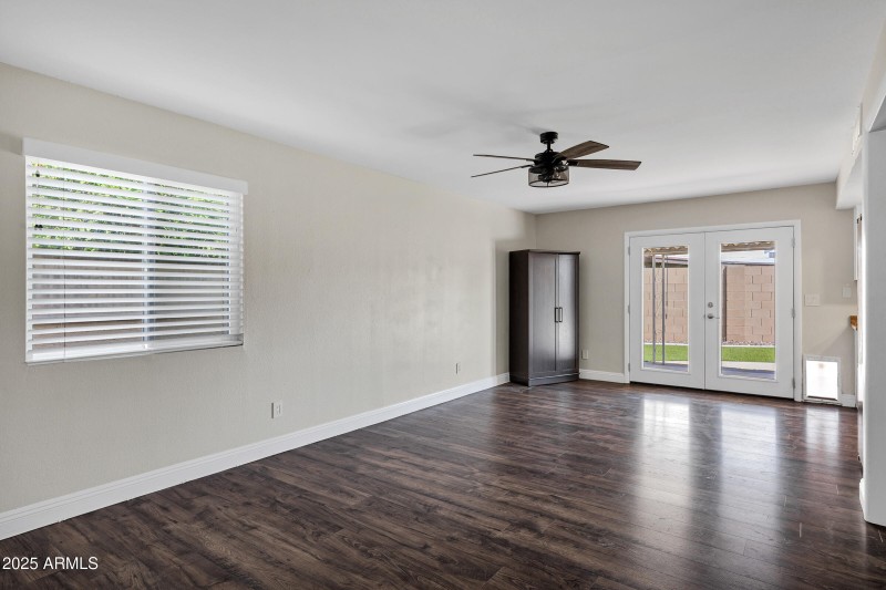 4707 W Annette Cir-10