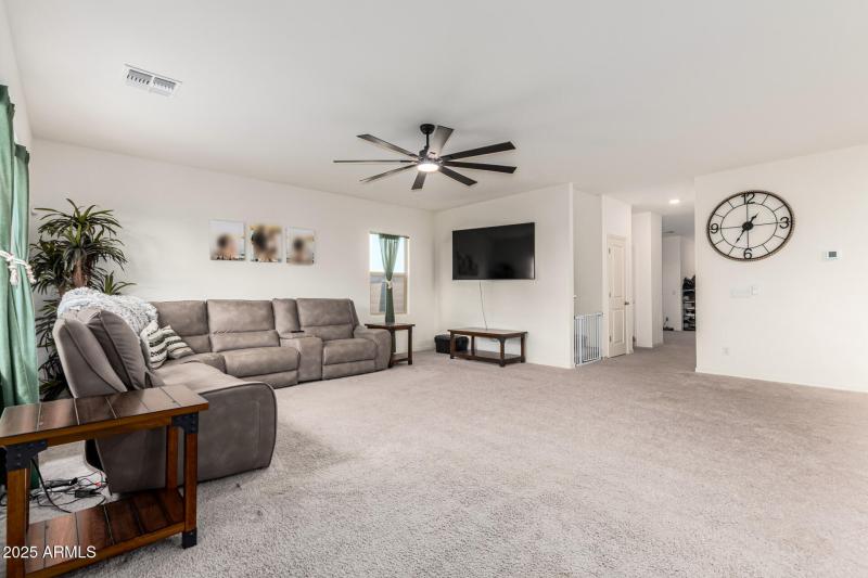 New Bonnet - Living Room 1