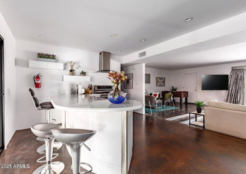 Full kitchen with brand new stainless st