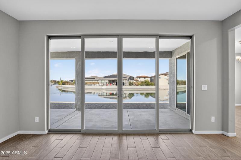 29_029_085_agent_mclake