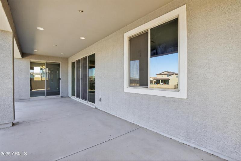 35_035_105_agent_mclake