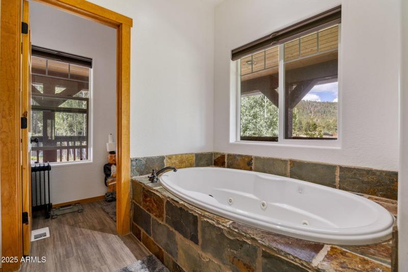 63CountyRd1121-CabinMAIN-Greer-AZ-22