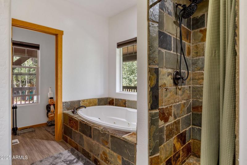 63CountyRd1121-CabinMAIN-Greer-AZ-23