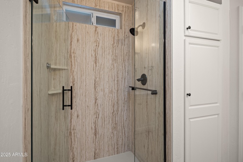 Primary En Suite Shower