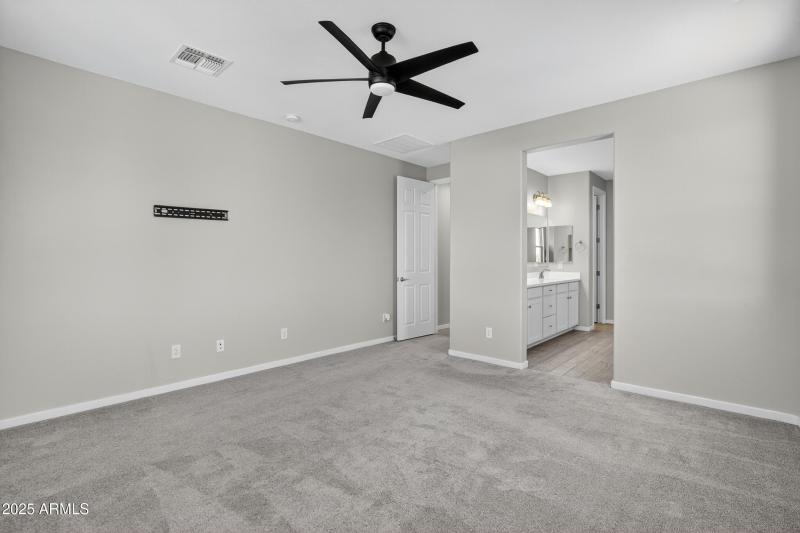 47_047_139_agent_mclake