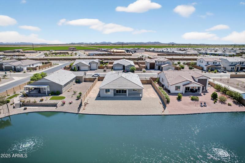 68_068_205_agent_mclake