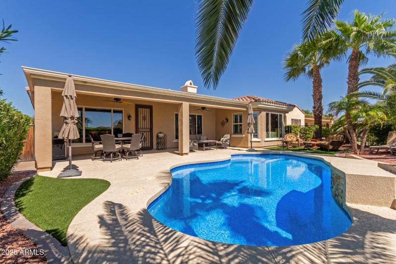 Relaxing, Private Pool