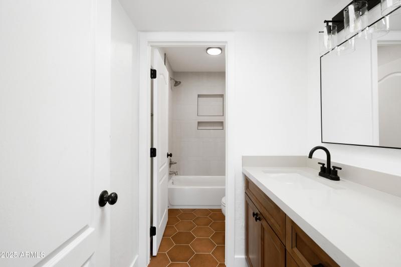 2014 N 51st Way, Phoenix, AZ 85008, USA_