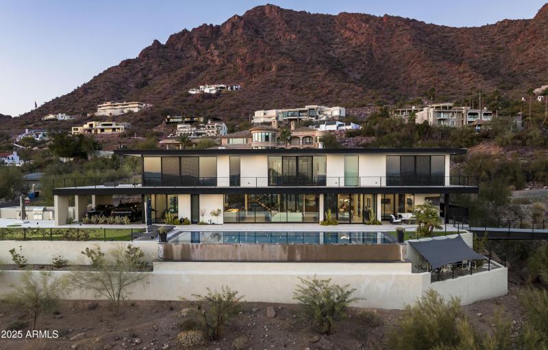 4725 E 56th St Phoenix-92