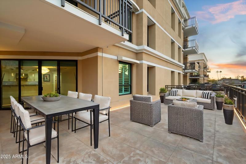 Spacious Outdoor Patio