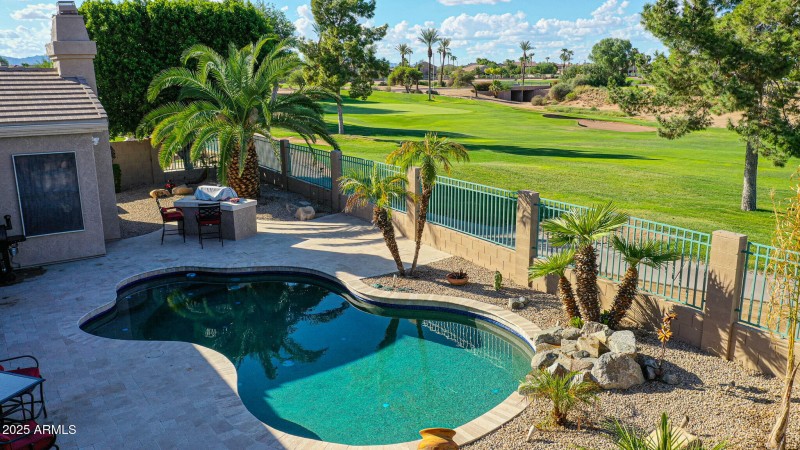 Perfect entertaining patio & pool