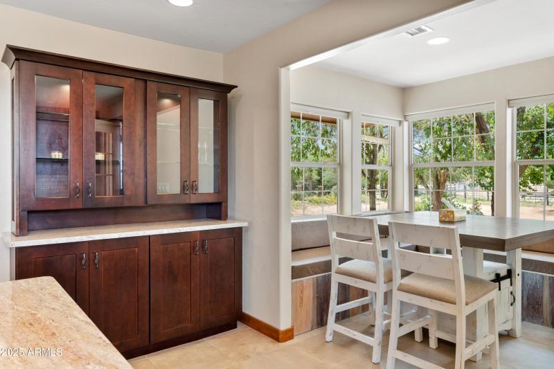 15-Kitchen to Breakfast Nook