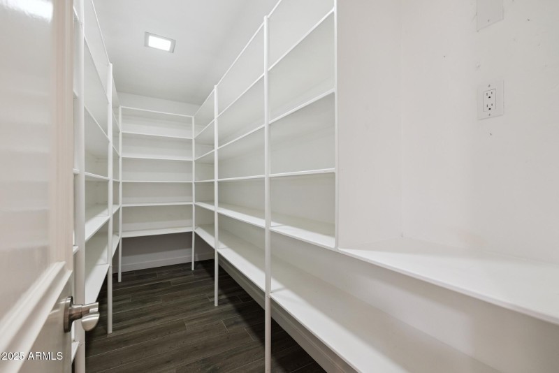 Walk-in Pantry