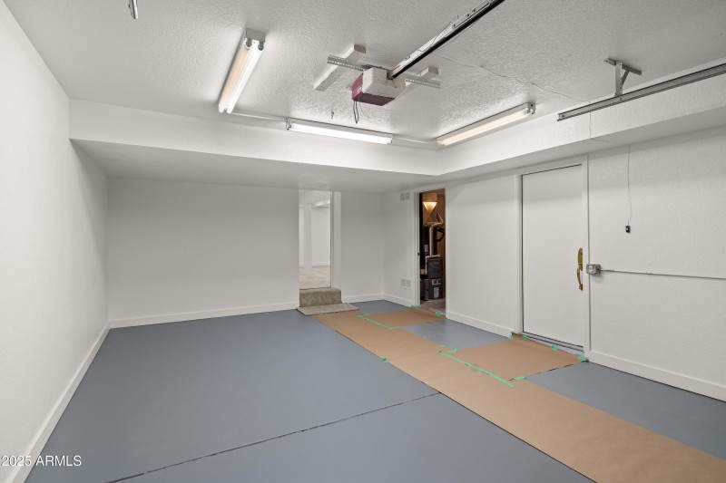 Garage + Utility Room