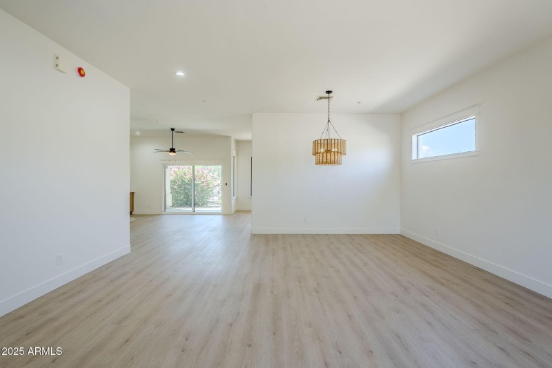 6-web-or-mls- El Lag-6