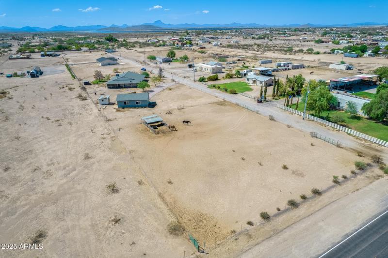 Parcel K with Horse and Cow amenities