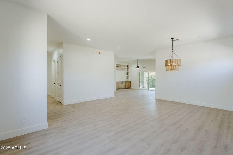 7-web-or-mls- El Lag-7