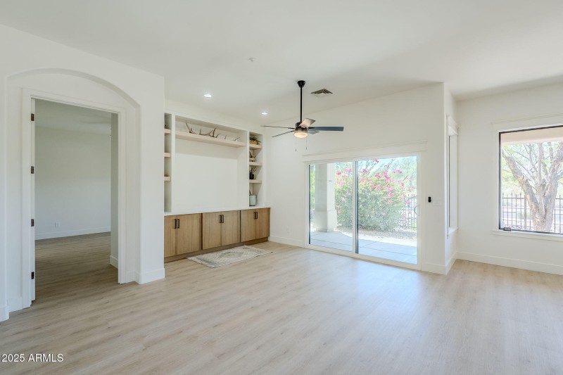 10-web-or-mls- El Lag-10