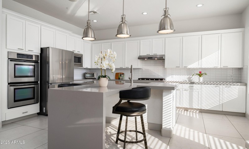 Upgraded Gourmet Kitchen