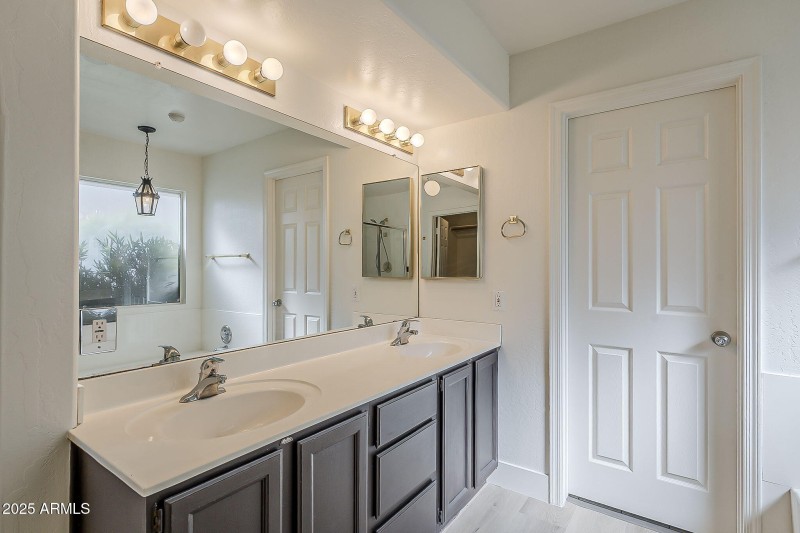 24-web-or-mls-Bradford-24