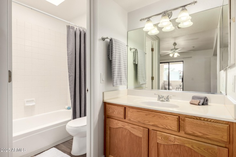 Full bathrooms
