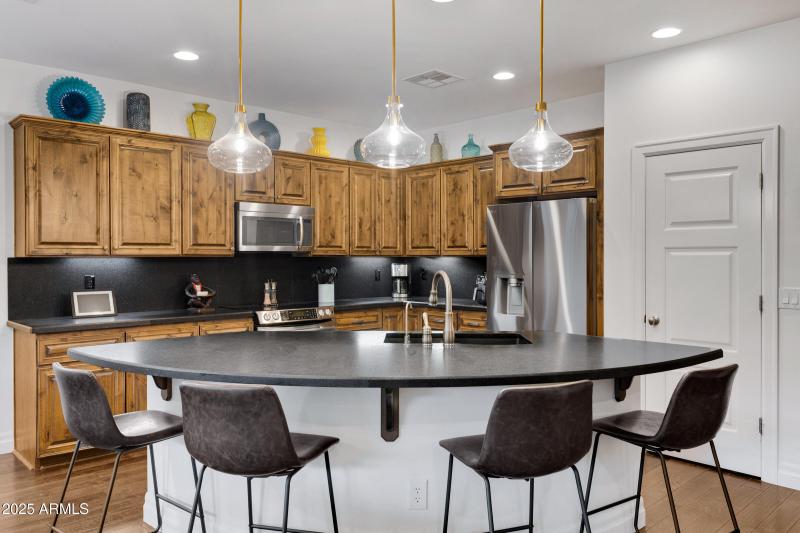 1761 E Harmony Wy-14