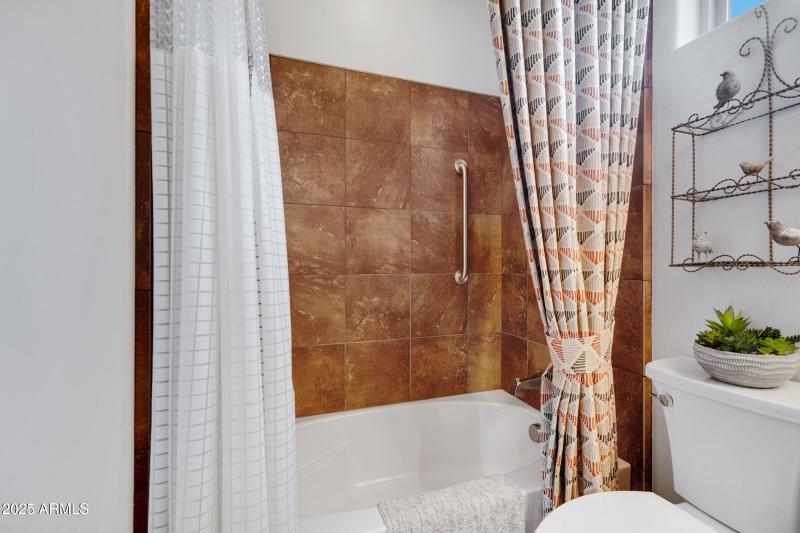 1761 E Harmony Wy-22