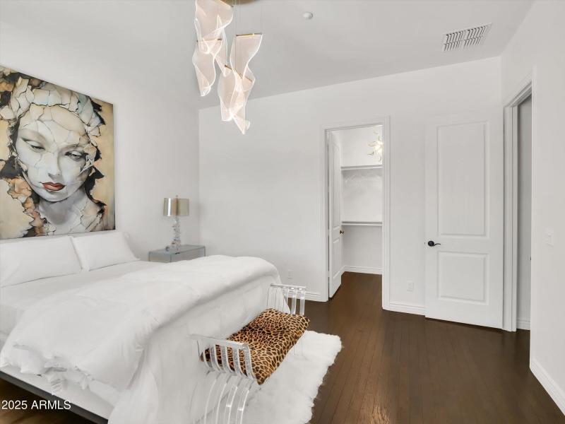 068-5016 E Lucia Drive-68