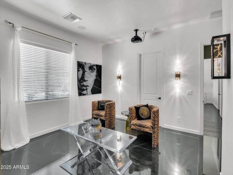 063-5016 E Lucia Drive-63