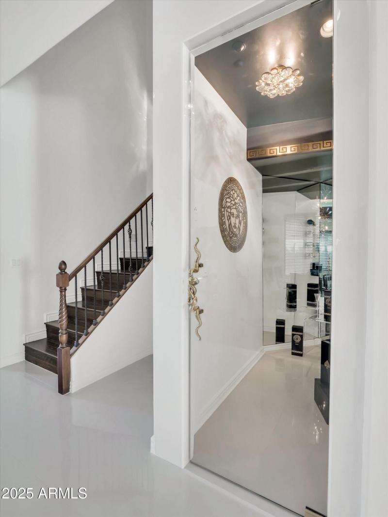 045-5016 E Lucia Drive-45