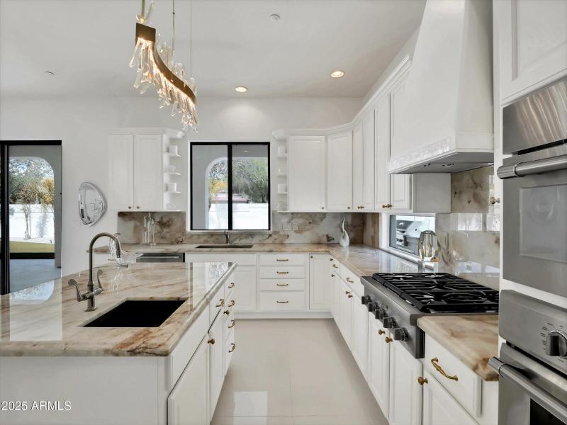 042-5016 E Lucia Drive-42