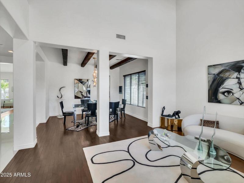 023-5016 E Lucia Drive-23