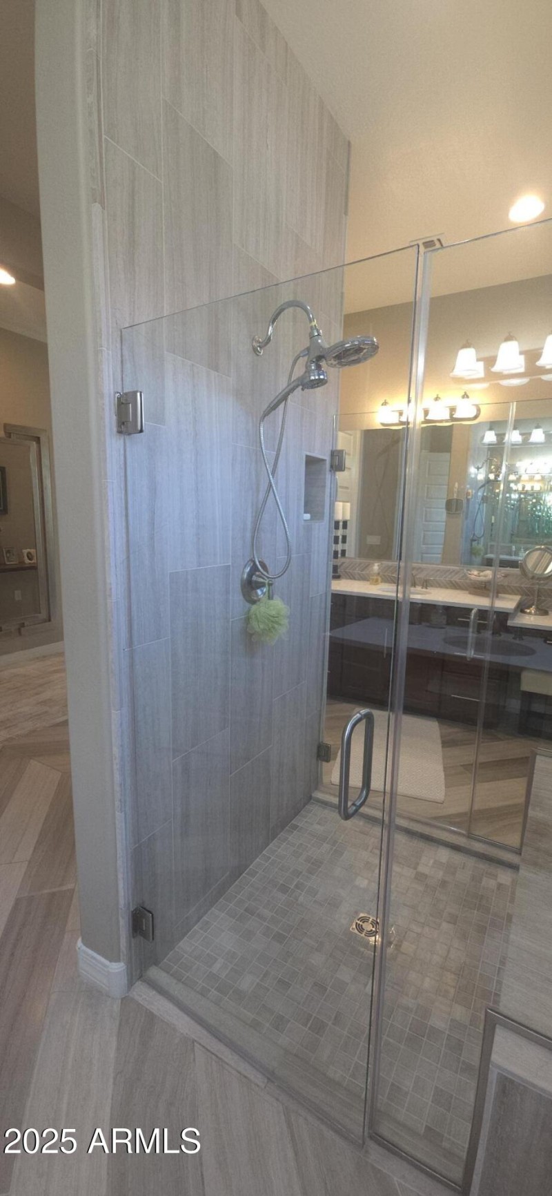 Walkthrough Shower2