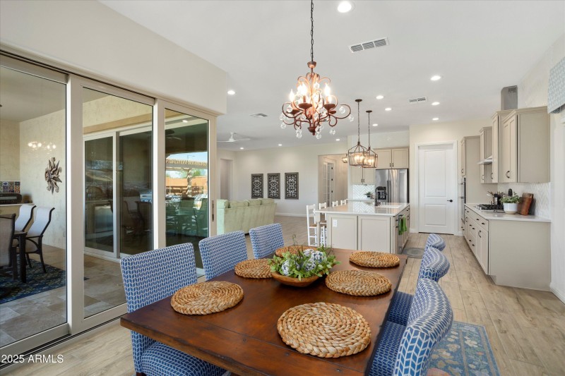 019-27396 W Escuda Dr