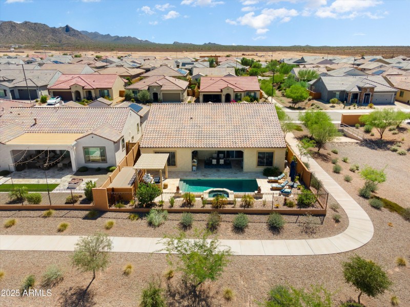 048-27396 W Escuda Dr