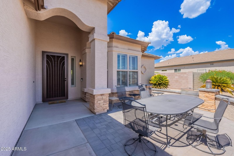 6-web-or-mls-Santa-6