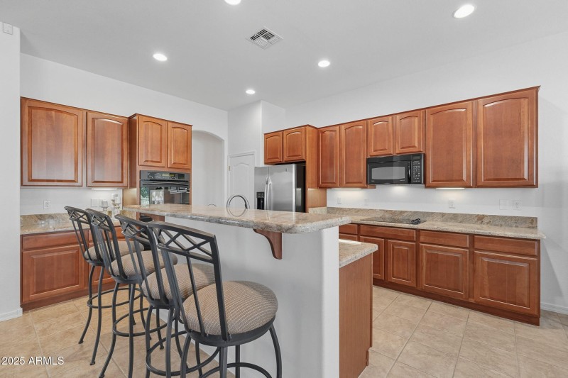 8-web-or-mls-Santa-8