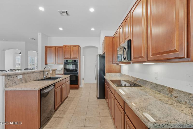 11-web-or-mls-Santa-11