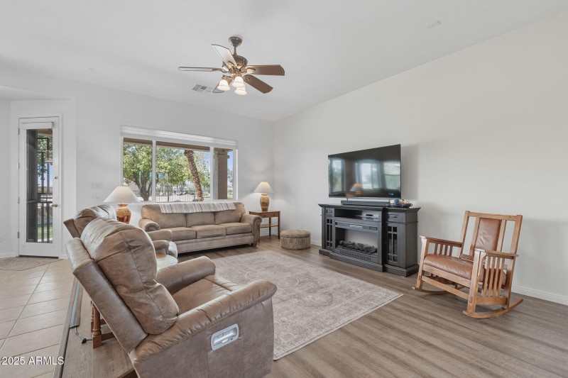 24-web-or-mls-Santa-24