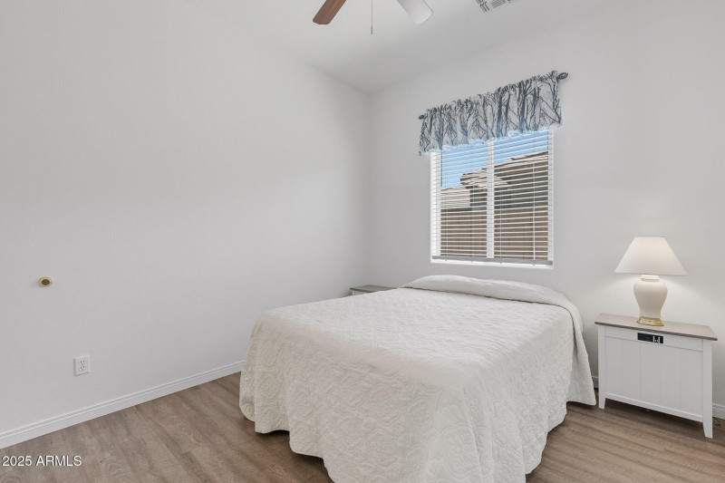 40-web-or-mls-Santa-40