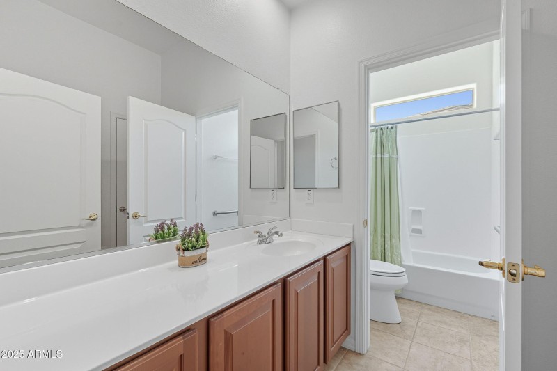 42-web-or-mls-Santa-42