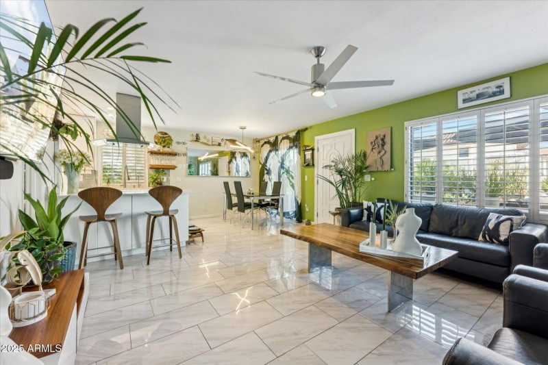 Bright Dining and Lounge Space