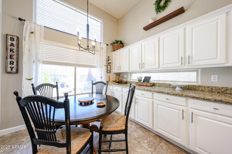 Bright Eat In Kitchen