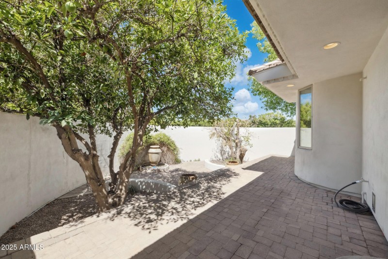 Private Primary Bedroom Courtyard