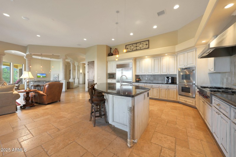 Spacious Kitchen