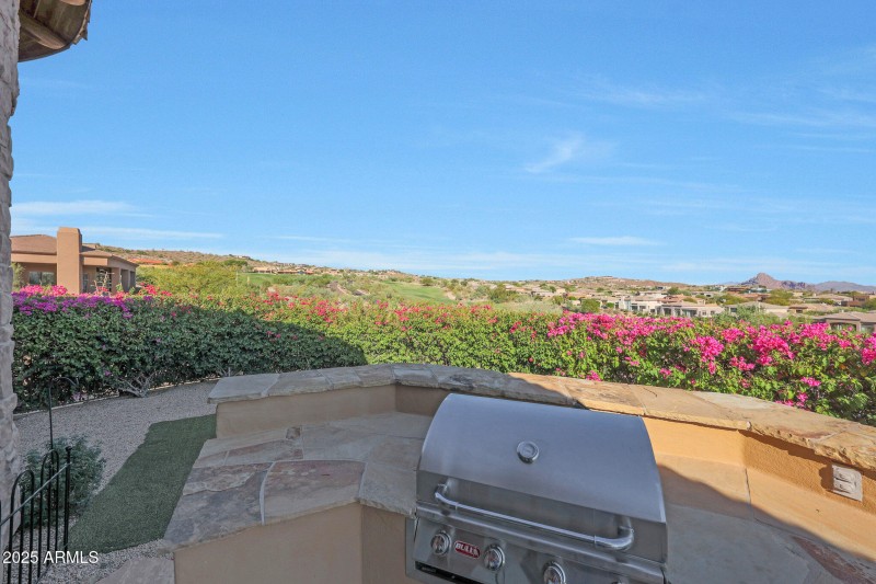 Golf Course Views!!!